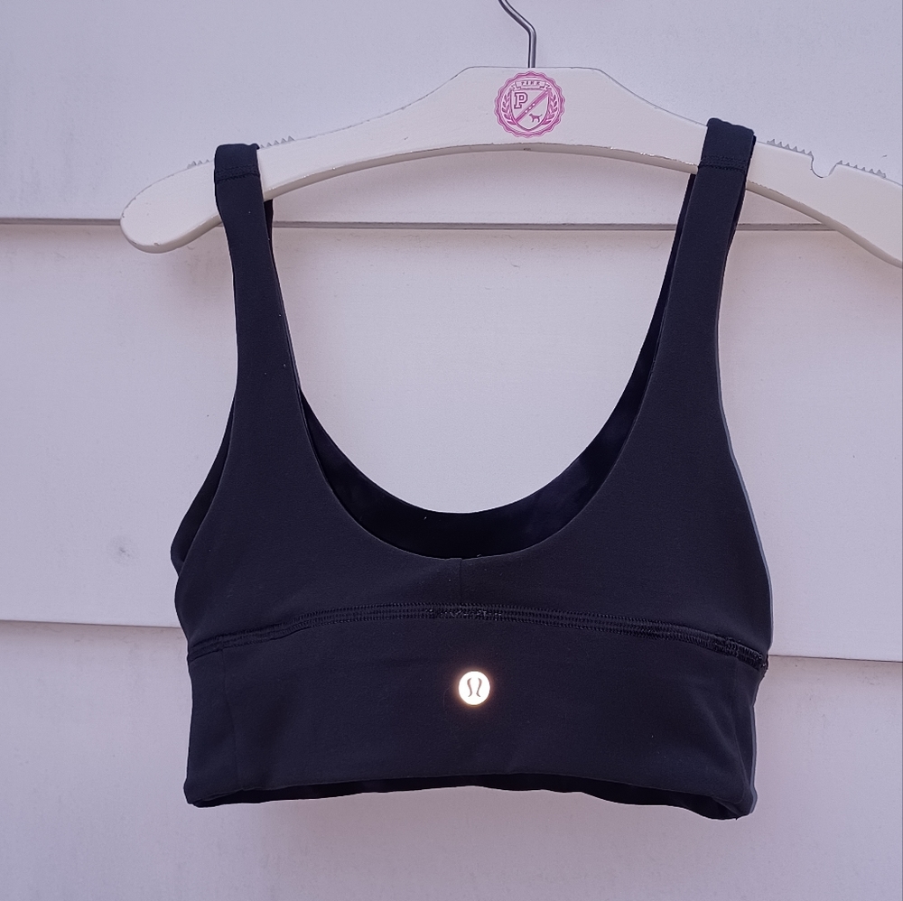 Lululemon Athletica reversible sports bra